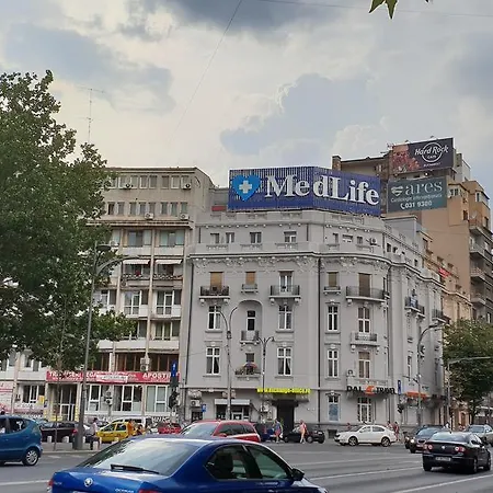 Apartament 6 *